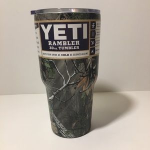 YETI Rambler Tumbler Camo 30 oz Powder Coated NWT